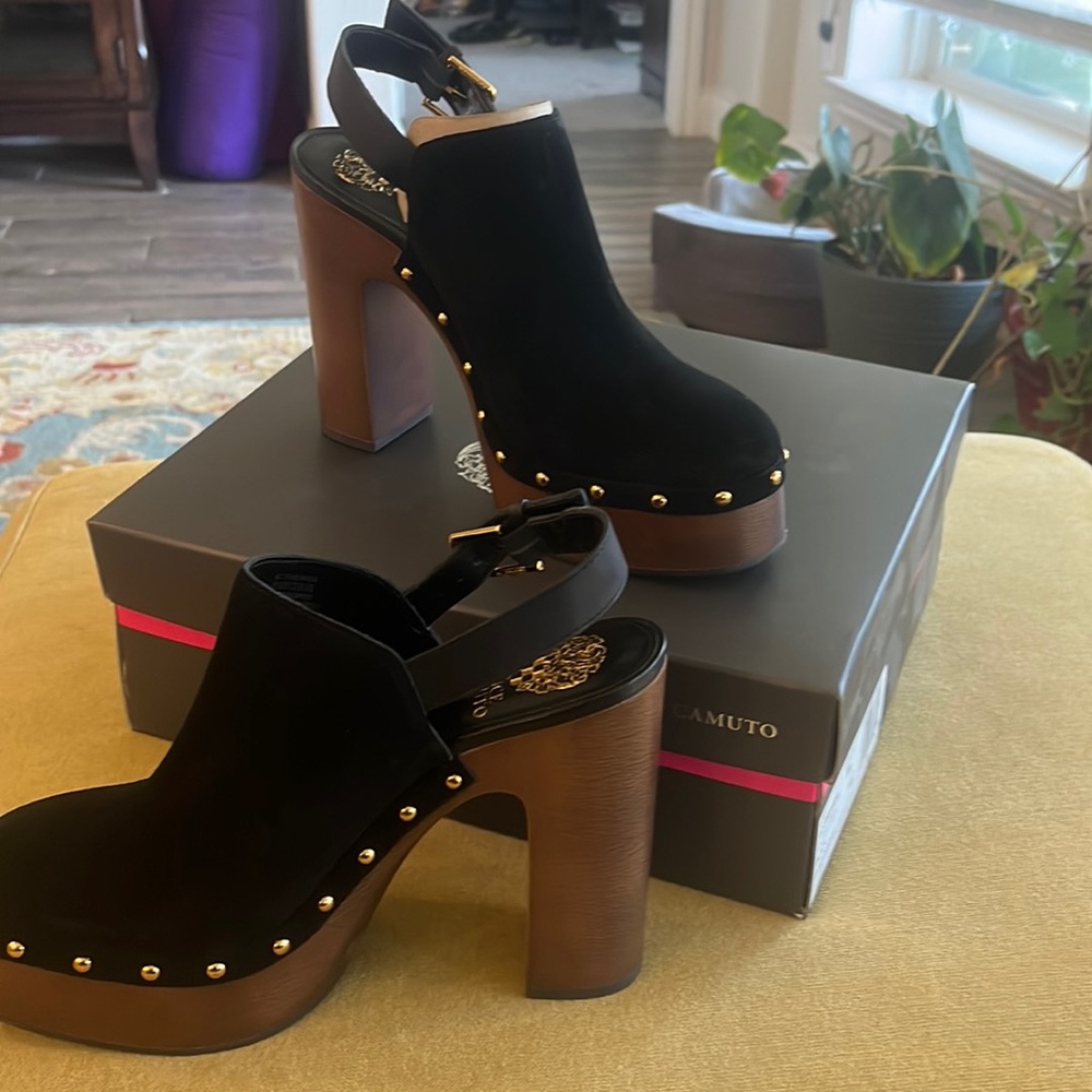 Vince Camuto. Never Worn!
